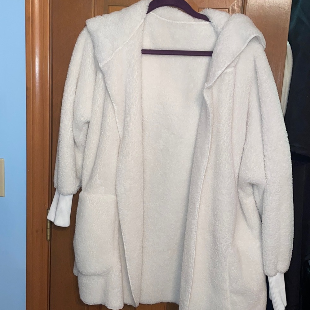 WHITE FUZZY SHERPA